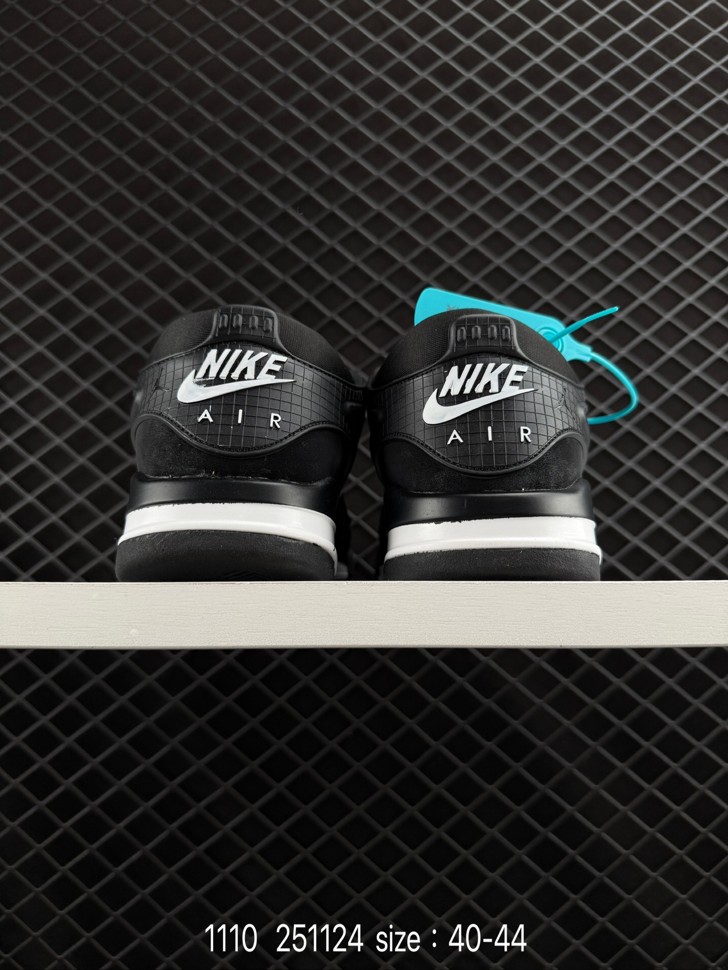 NK Wmns Air Jordan 4 Retro RM